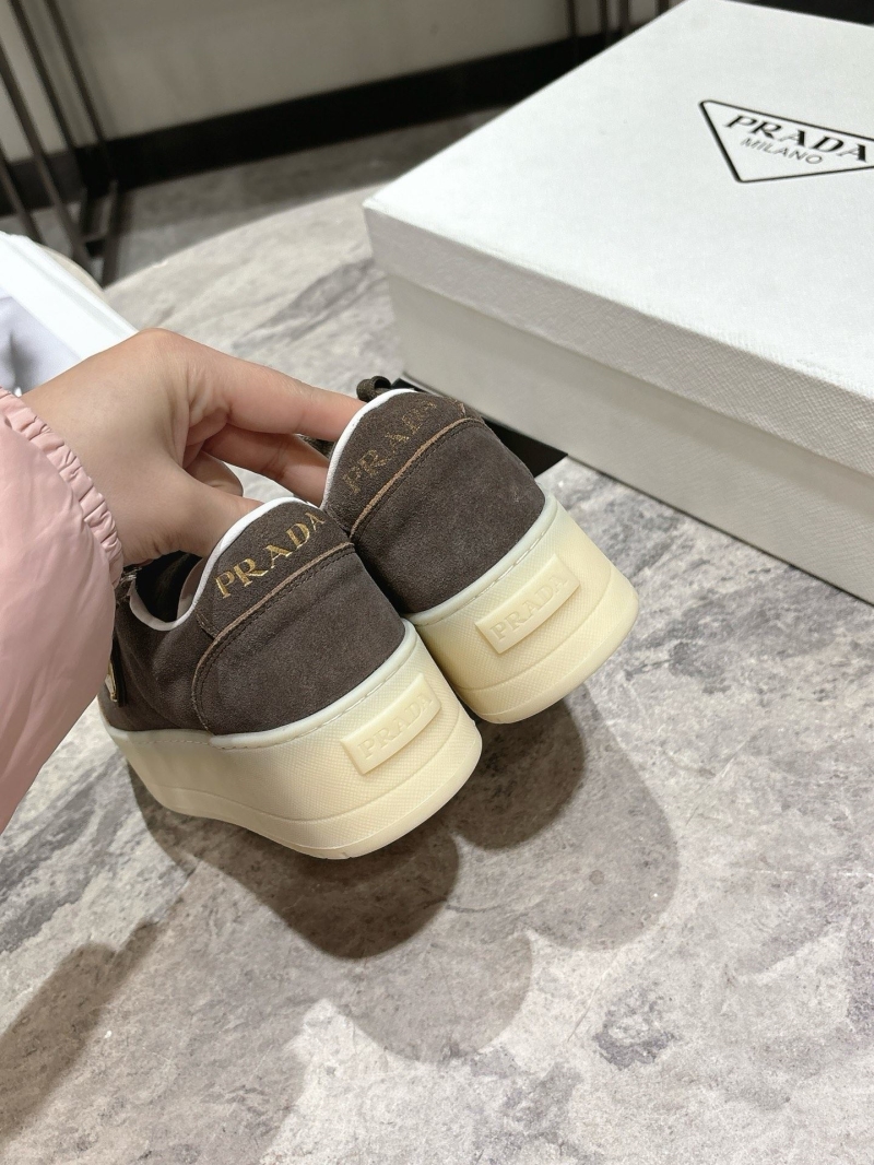 Pra*a sneakers